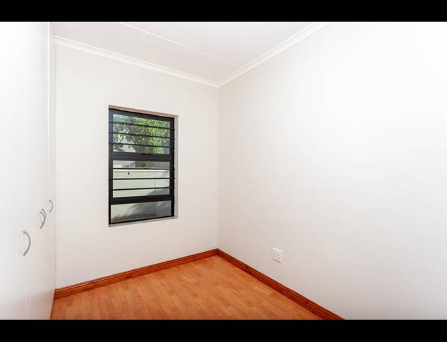 2 BEDROOM APARTMENT SOLD IN BURGUNDY ESTATE